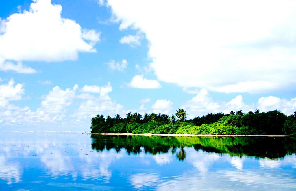 Equa Reef Maldives Hotel Addu City Exterior photo