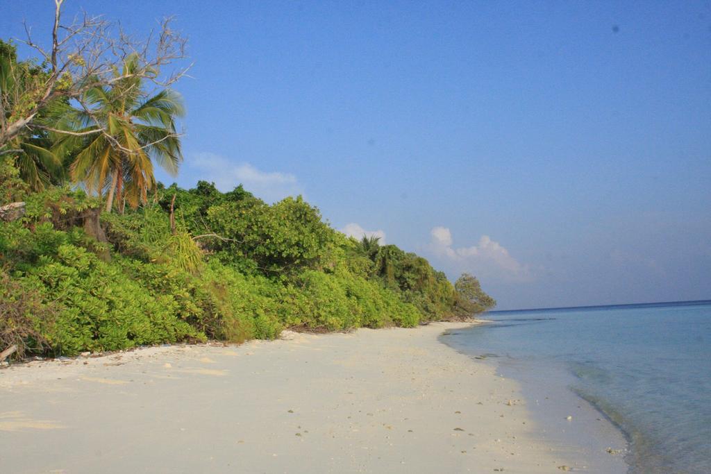 Equa Reef Maldives Hotel Addu City Exterior photo